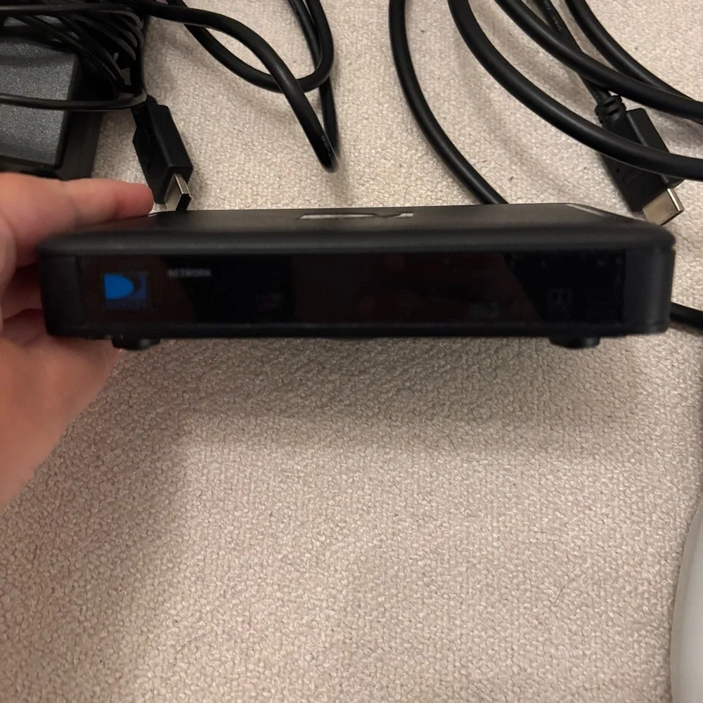DIRECTV Genie Mini with Remote - Picture 2 of 5